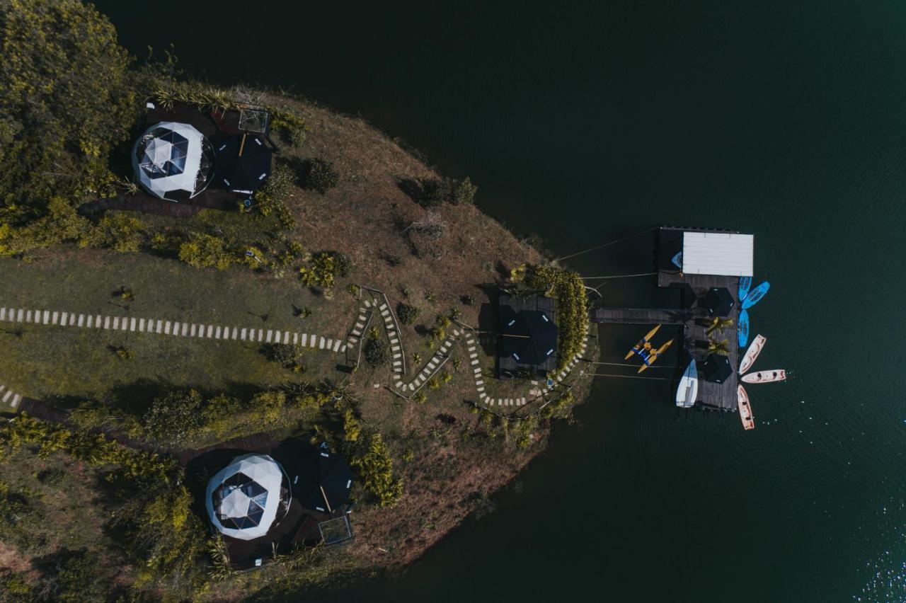 Domus Glamping Guatape Hotel Exterior foto