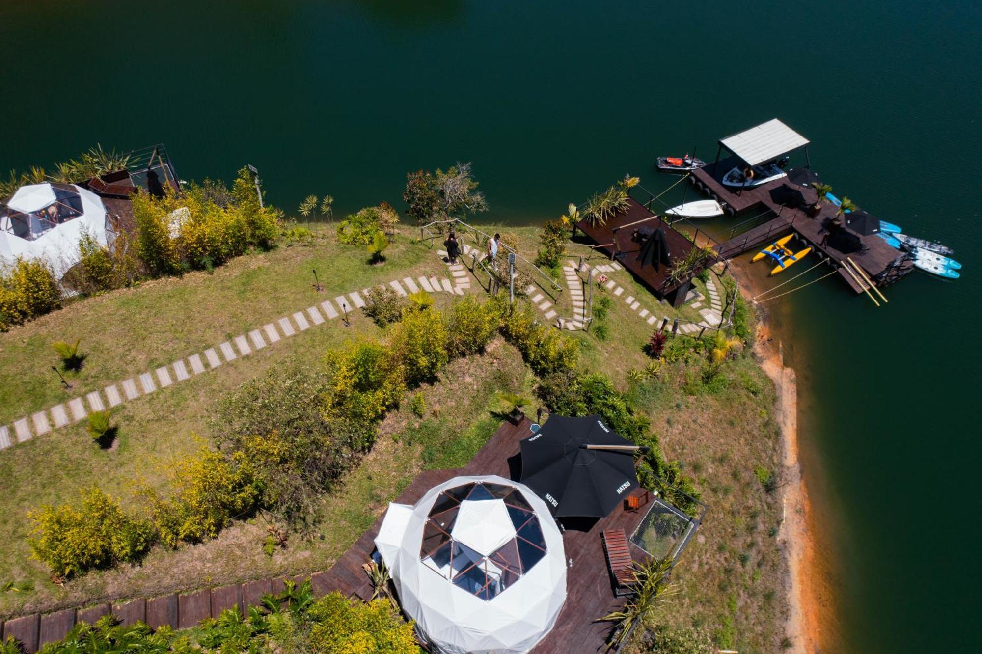Domus Glamping Guatape Hotel Exterior foto
